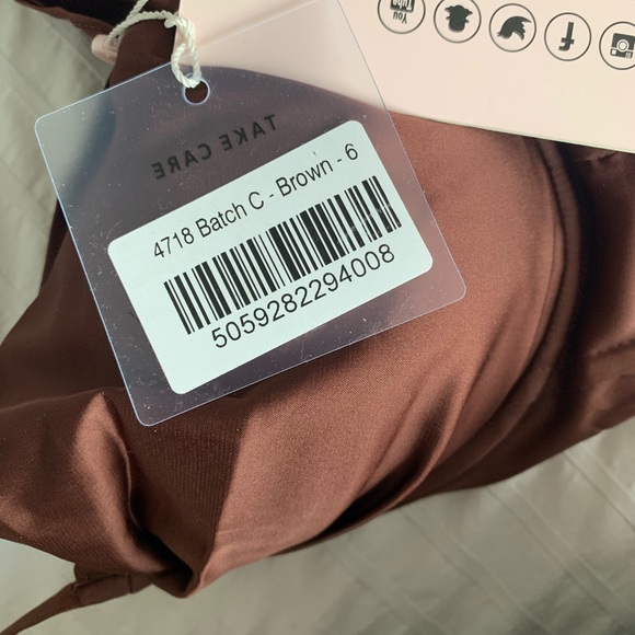 Brand new Oh Polly Dress. (A minute past midnight) size 6 UK - Picture 2 of 7